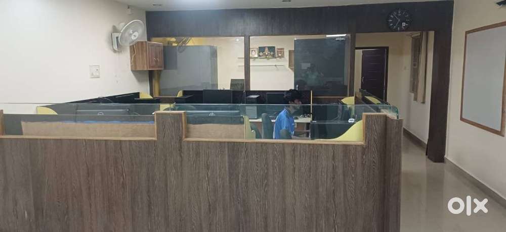 TUTOR FOR SOFTWARE TEACHING