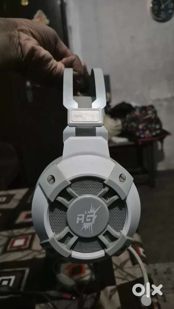 Redgear cosmo 7.1 headphone and Antesports mouse and keyboard combo