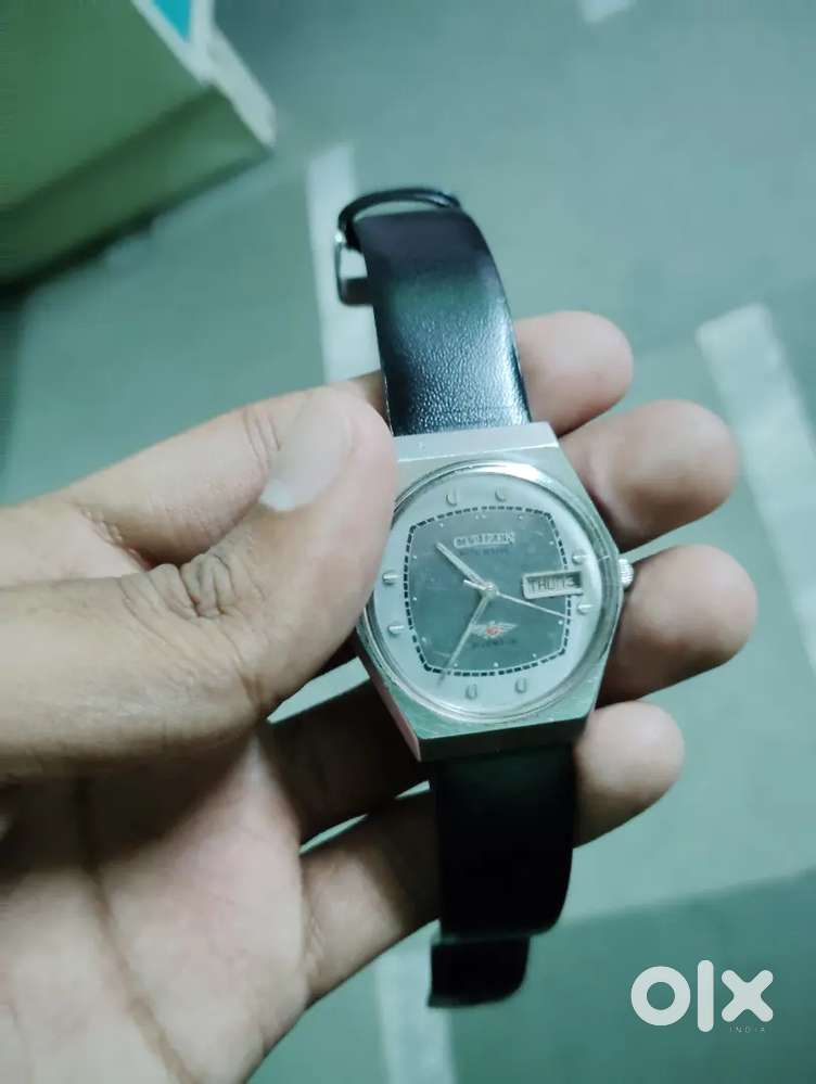 Vintage Citizen automatic 21 jewels  silver 2  tone reflective dial