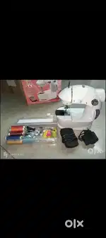 Mini sewing machine 4 ni 1