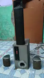 TESERIES ka home theater hai 5.1 channel wala