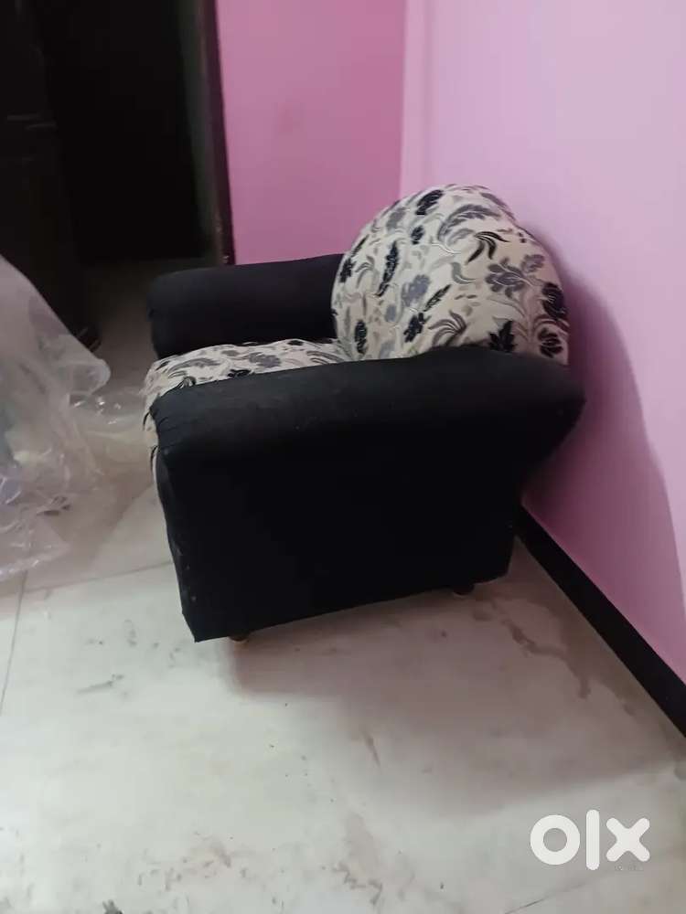Single SEATER Sofa