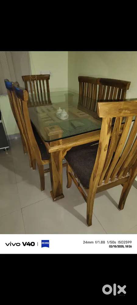 Wooden Dinning table 6 seater