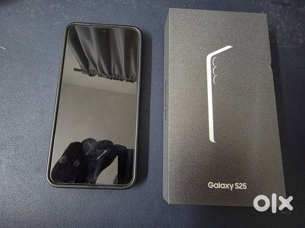 Samsung S25 - Pristine Condition - Under warranty and Samsung care+