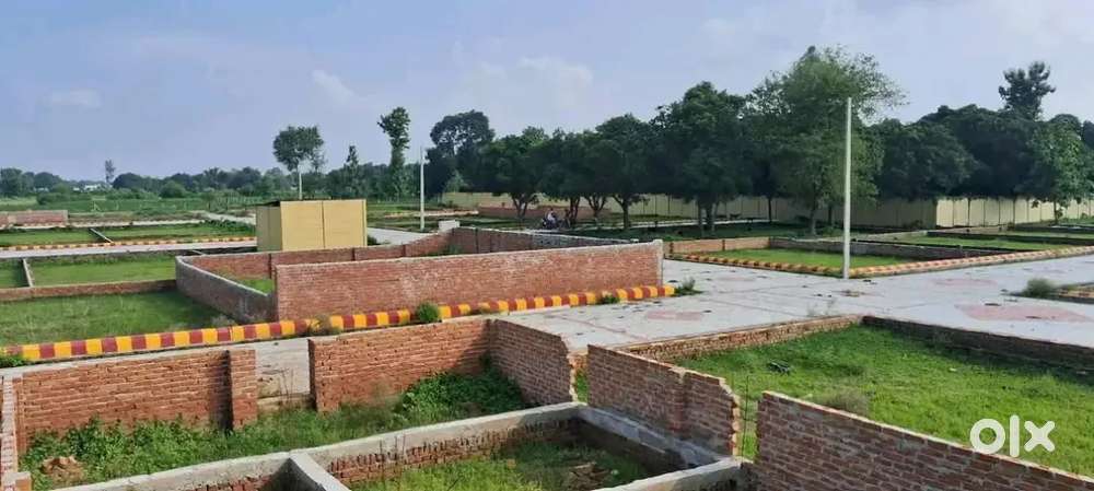 लखनऊ की बेस्ट टाउनशिप बीकेटी के पास बना हुआ मकान सीतापुर रोड पर