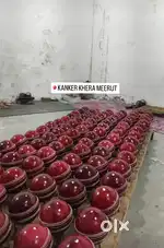 Hello cricketers white nd red leather ball full on gaurantty 20 overs