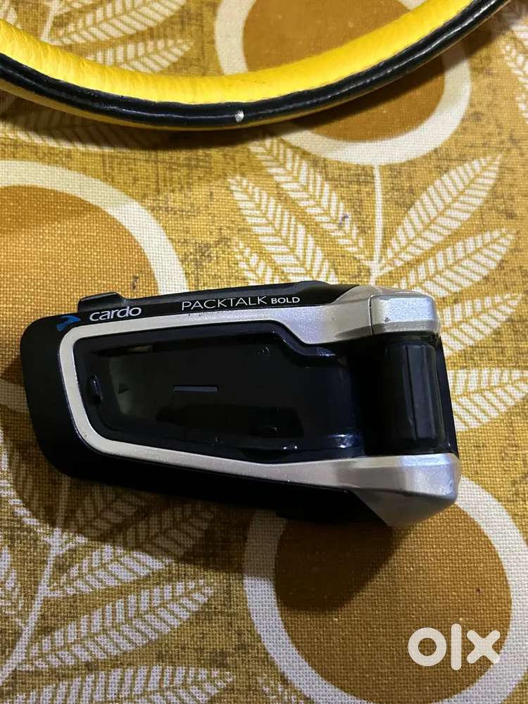 Cardo bold Bluetooth mesh intercom to ride sena sport gear race bike