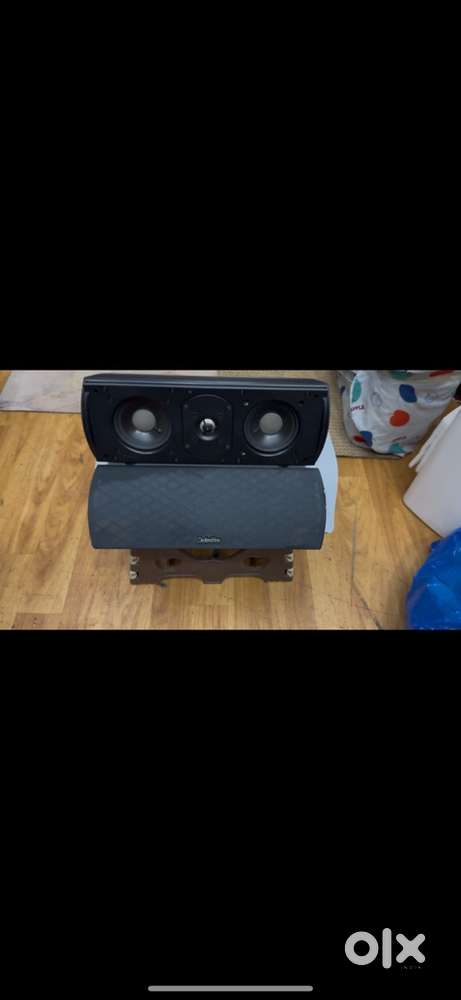 Definitive technology pro cinema 100 centre speaker