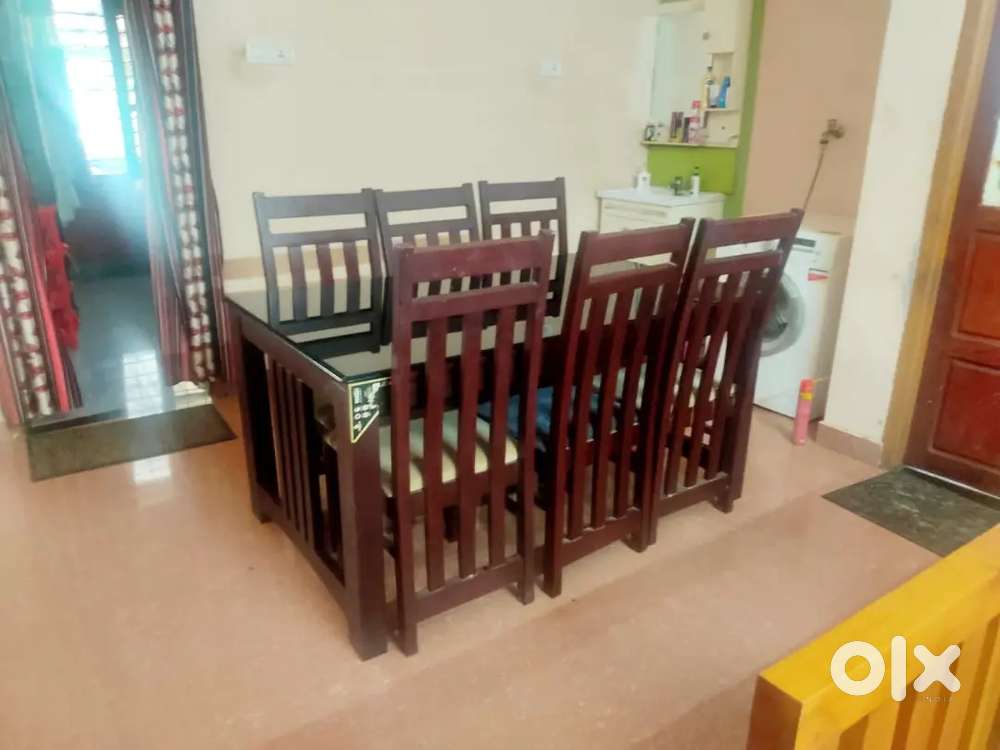 Dining Table for sale