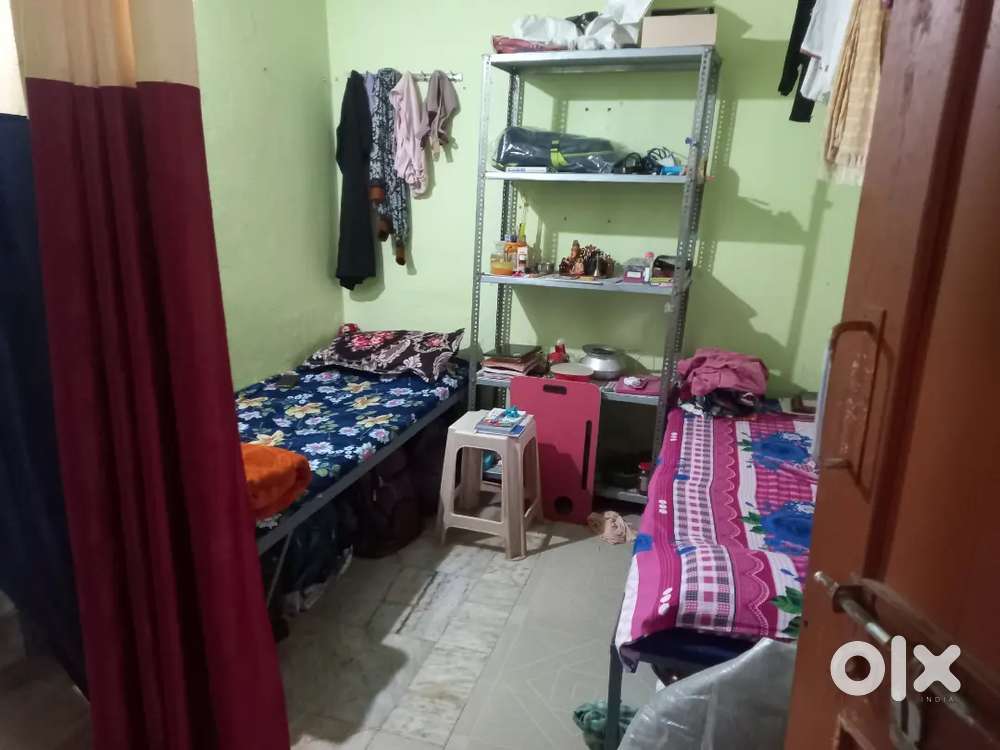 Girls hostel 2,3,4 sited bed avilable at  beherashai, Nayapalli