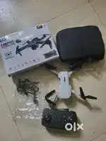 Drone 2,500 and motorola sim card telephone 2,500 for urgent sell