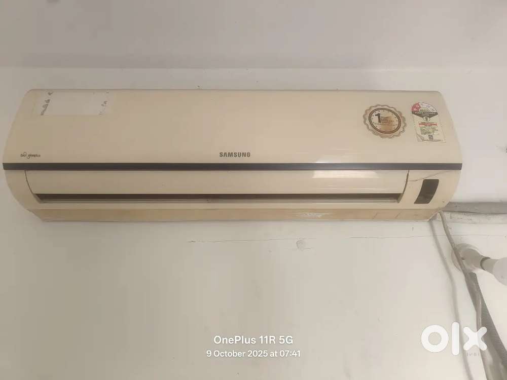 Samsung 2 ton AC 5 yrs old