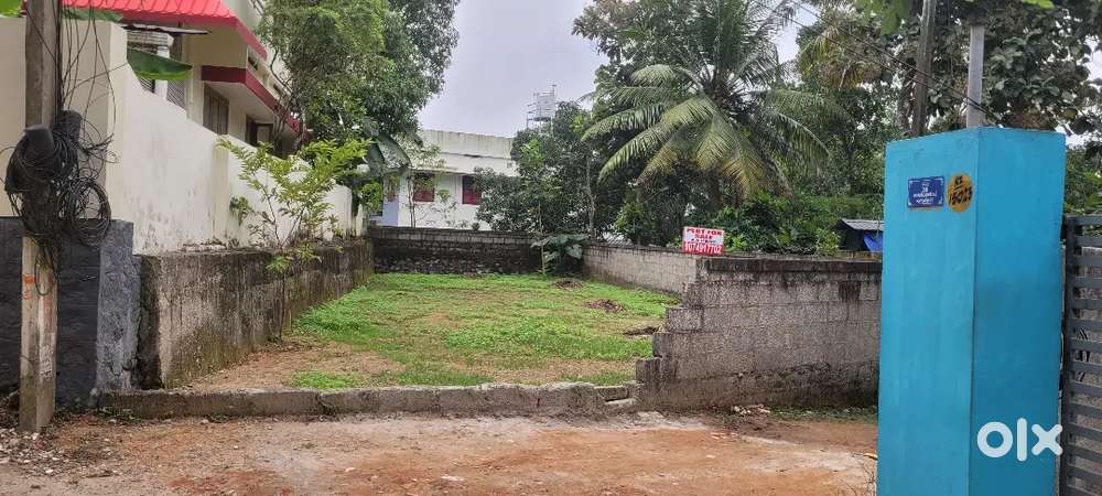 4.8 cent Residential plot for sale near SFS Vetturoad.