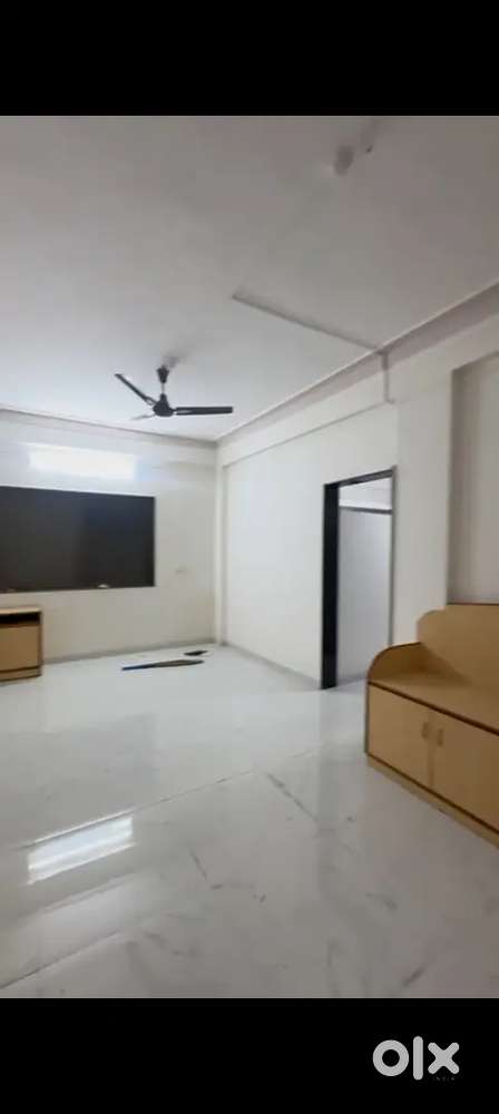 2 bhk flat on rent 30k deposit 50k
