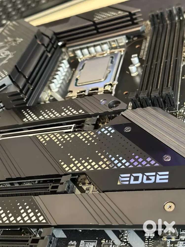 Desktop Custom Gaming PC - All in Black Mod. Intel i9 12900K RTX 4070