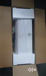 Llyod 1ton 5star GLS12I5FWBEV unused box packing AC, UNUSED PRODUCT.