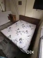 Queen size bed