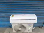 Fitting ke sath Van Tan inverter Voltas 16000 mein