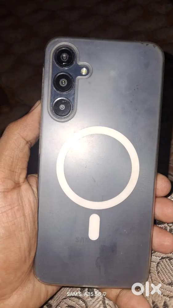 A 16 WUTH HIGH VARIENT WITH MOBILE SAMSUNG CHARGER