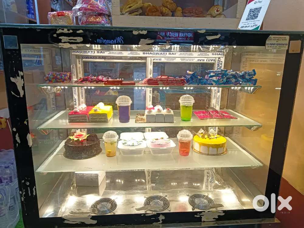 Cake shop fridge (urgent sale)