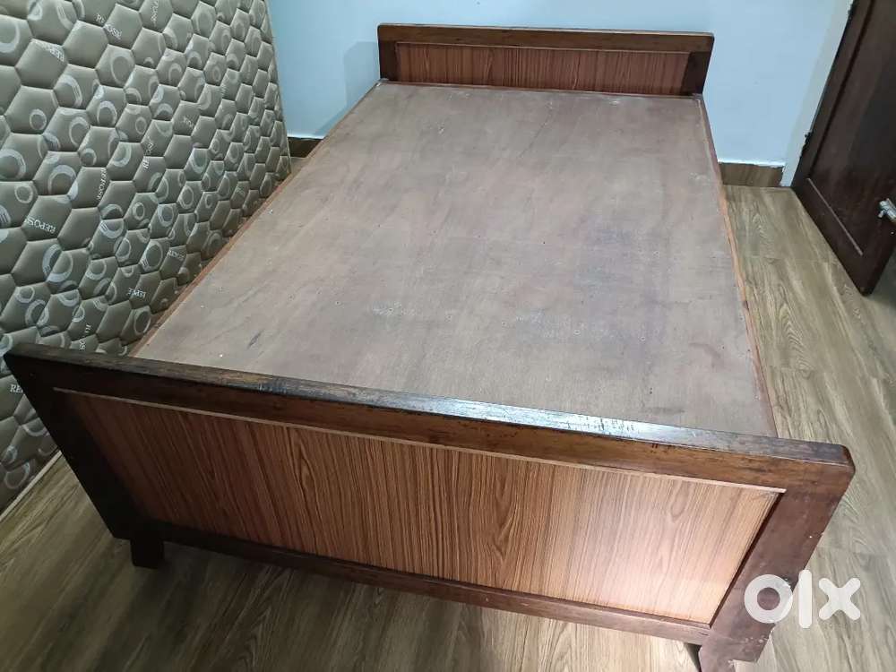Double cot