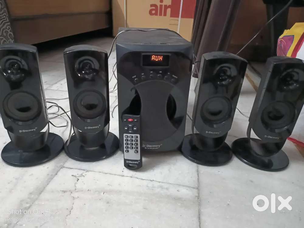 DH DISCOVERY HOME THEATRE WITH FOUR SPREAKER