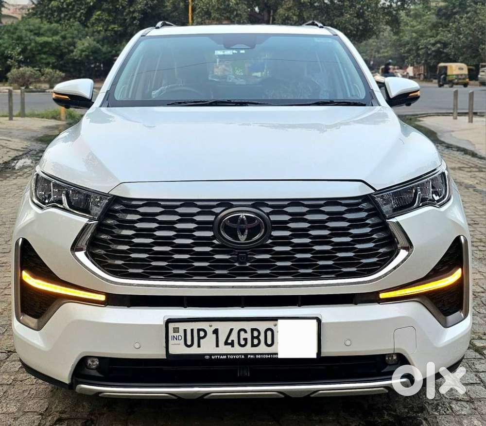 Toyota Innova Hycross 2.0 ZX (O) Hybrid 7 STR, 2024, Petrol