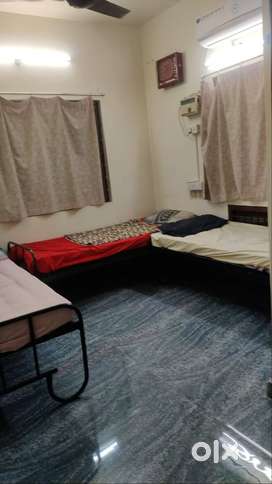 West Mambalam Daily rent guest house 500 / day / person AC wifi self c