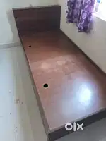 Single beg with storage
