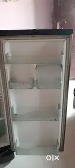 SAMSUNG FRIDGE ALL GOOD CONDITION