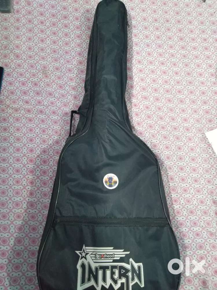 Intern Guitar New