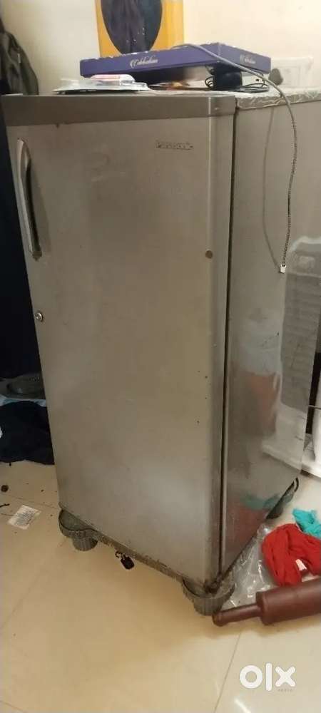 Panasonic fridge 2500