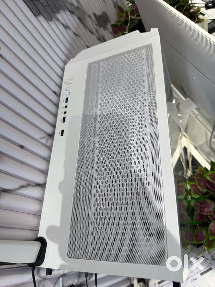 High Performance Gaming PC  Barely Used  Mint Condition