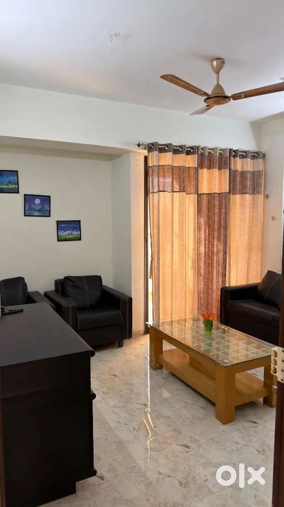 Fully furnished 2 BHK flat for rent.