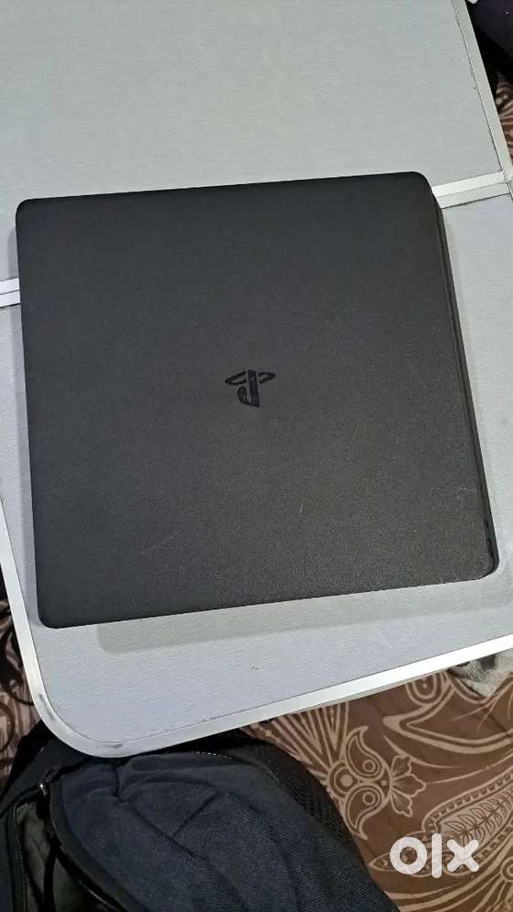 Ps4 slim 1tb for sale