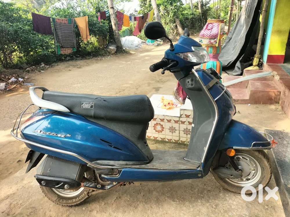 Sell the Honda Activa condition is good.looking as new