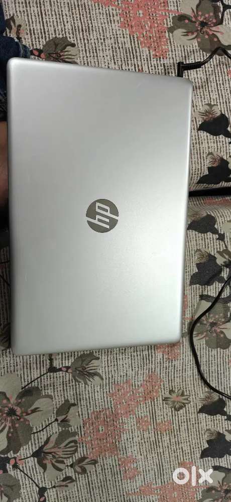 Hp laptop i5 8th gen 2 gb nvidia graphics card games run smooth