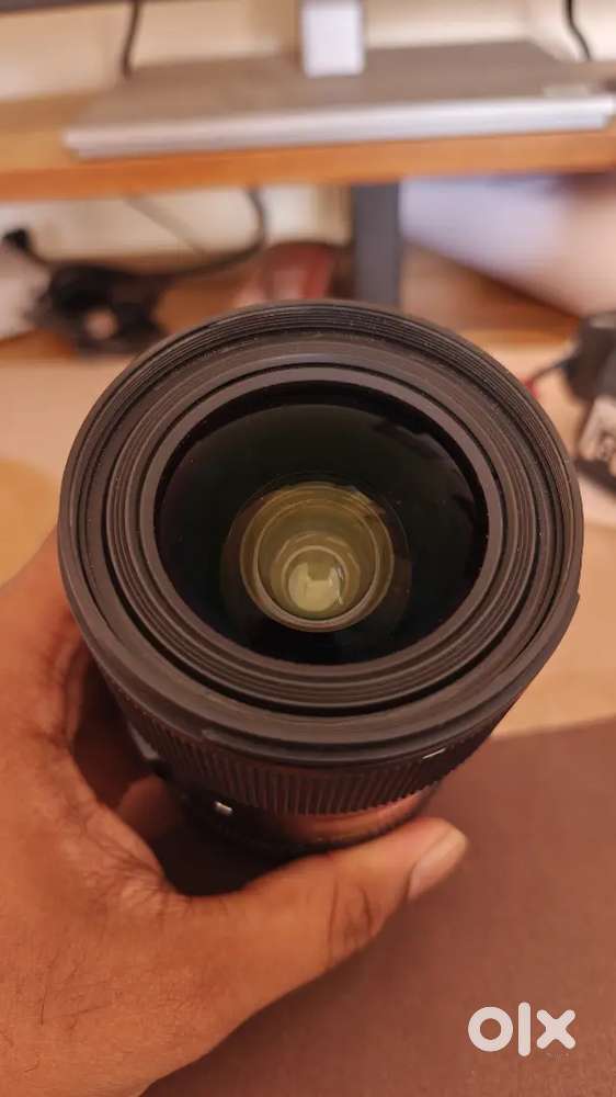 CANON EF 18-35mm f1.8 SIGMA art series lens