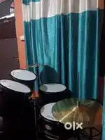 Drums in good condition . Not even single scratches. Brand new drums..