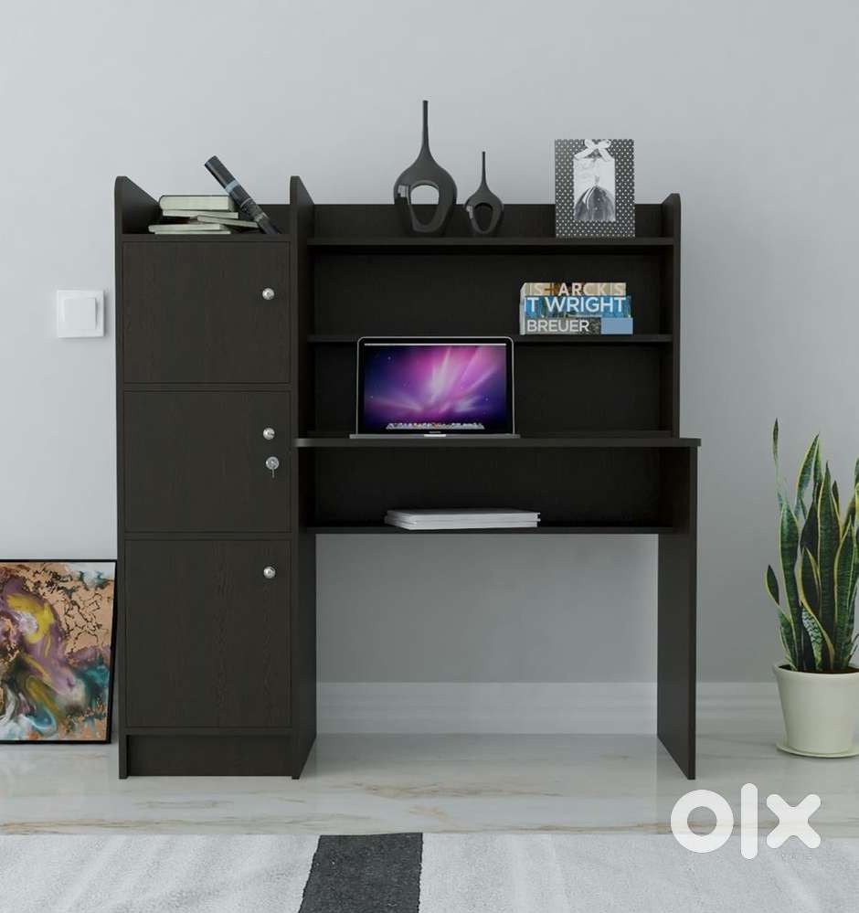 Computer and Study table