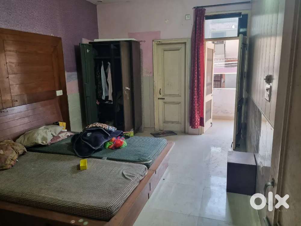 2 BHK Independent flat on 2nd floor