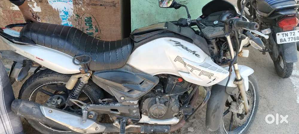 Tvs apache RTR 180