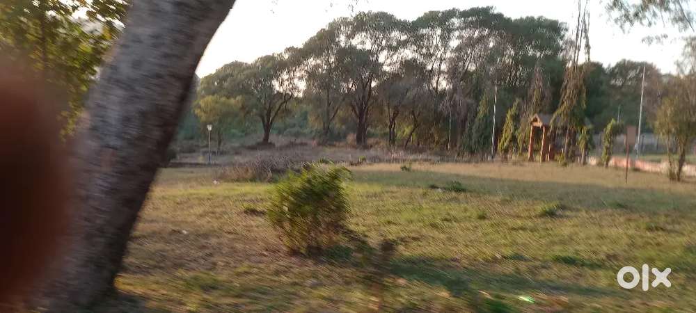 Hi-way Land required on lease or sale