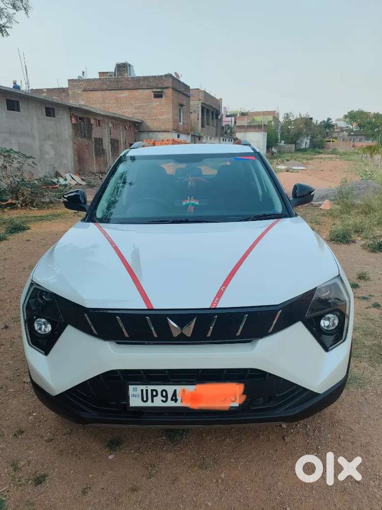Mahindra XUV 3XO MX1 2025