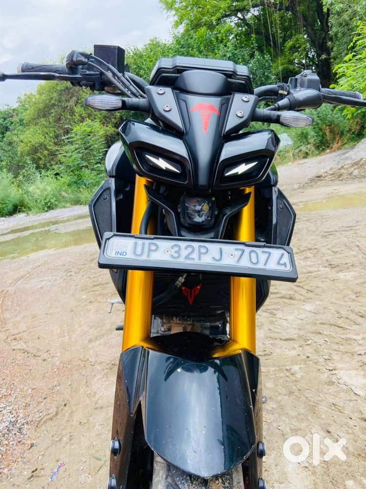 Yamaha Mt 15 v2 2024 model with showroom condition