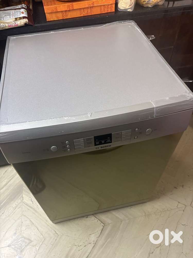 Bosch Dishwasher 13 place brand new