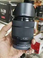 Sony 28-70 with lenshood new