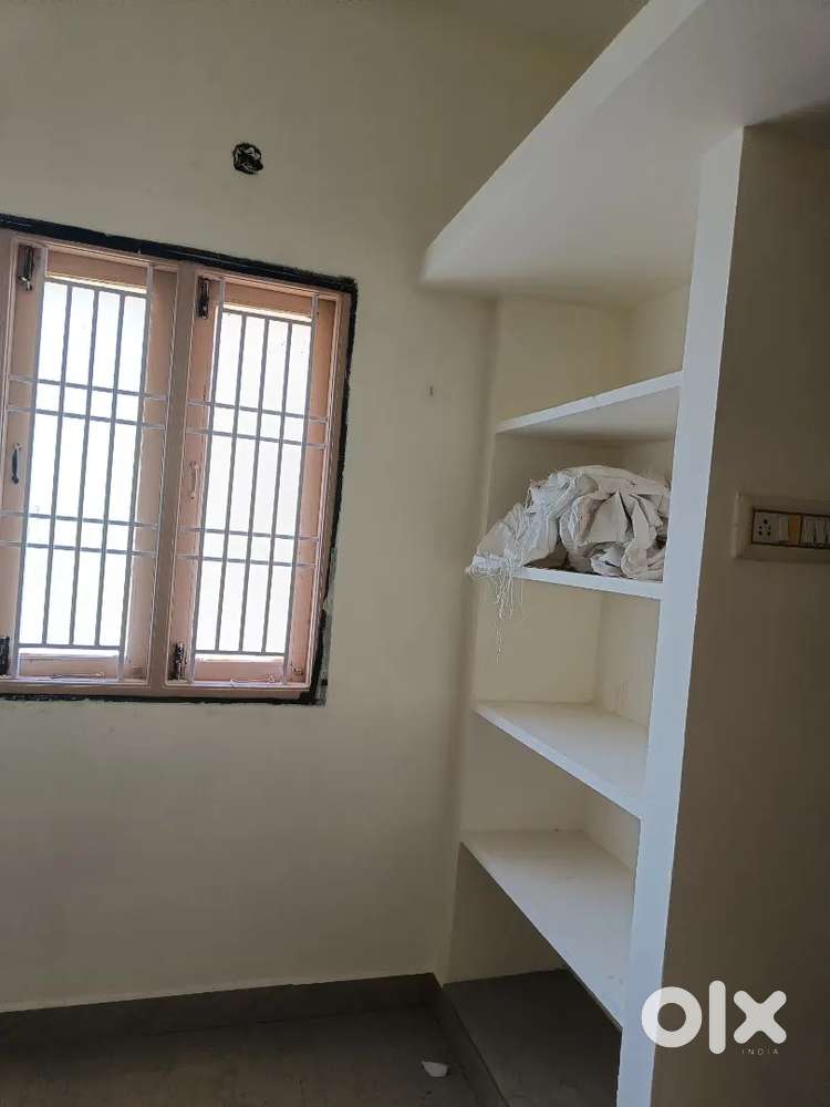 Kovilambakkam house for rent only bachelor