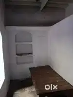 Mujhe ek room chahiye single bikhna pahari me