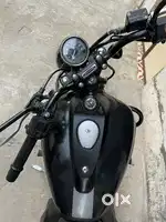 Bajaj Avenger street 220